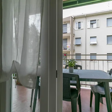 Turati Family Balcone E Posto Auto